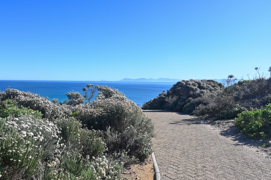 6 Bedroom Property for Sale in Romansbaai Estate Western Cape